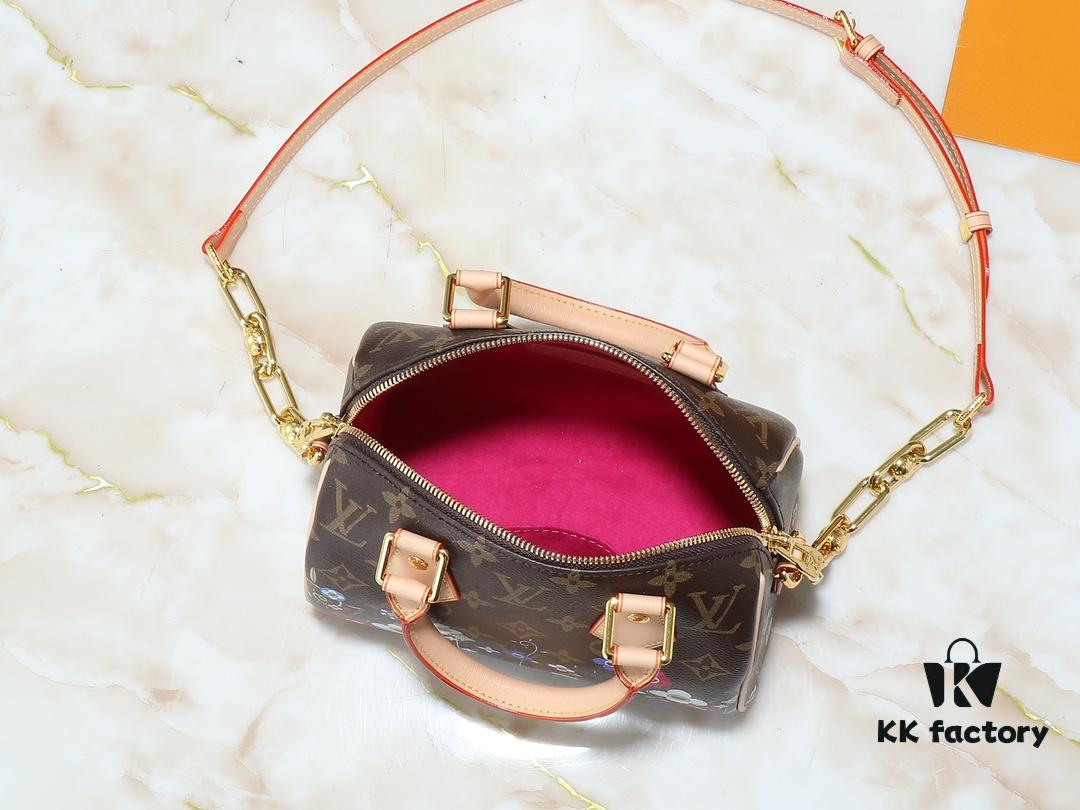 Upgraded Original 🔥Authentic Hardware and Straps🔥 M14175 M46234 This Speedy Bandoulière 20 Handbag combines Monogram canvas with cowhide leather trims, expressing a fashionable flair through the vibrant elements of the Louis Vuitton x Takashi Murakami Re-Edition collection. The front and back reimagine the Monogram flower pattern based on Murakami's 'Superflat' art concept. A striking padlock adorns the zip closure, while Toron handles and a detachable, adjustable chain strap ensure comfortable carrying. Dimensions: 20.5 x 13.5 x 12.0 cm (L x H x W)