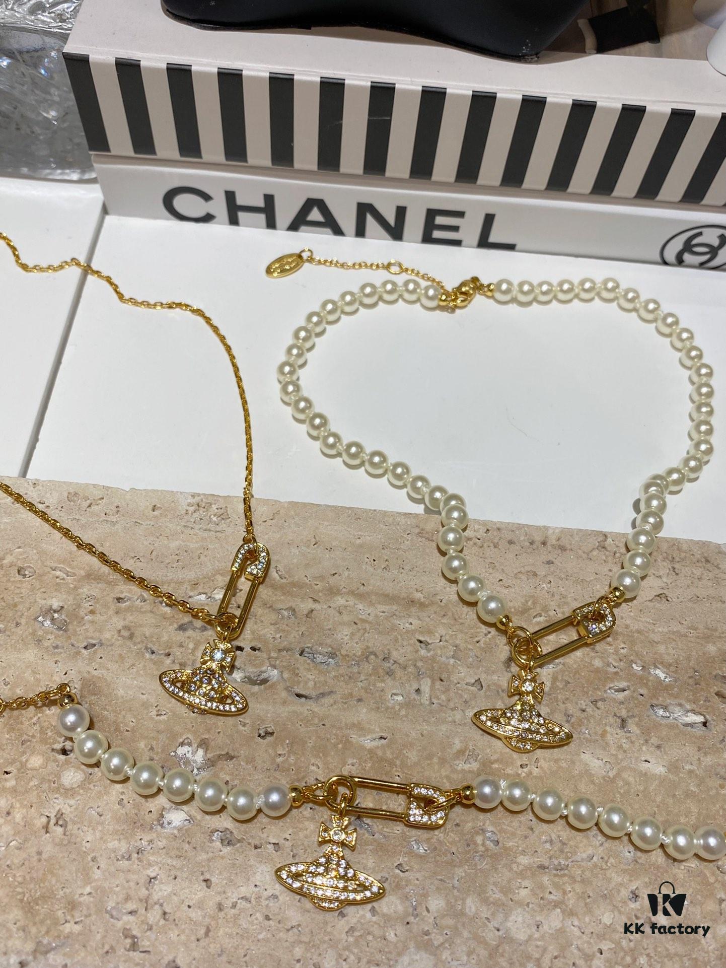 Saturn | Vivienne Westwood Jewelry - Brooch Style Pearl Necklace and Bracelet