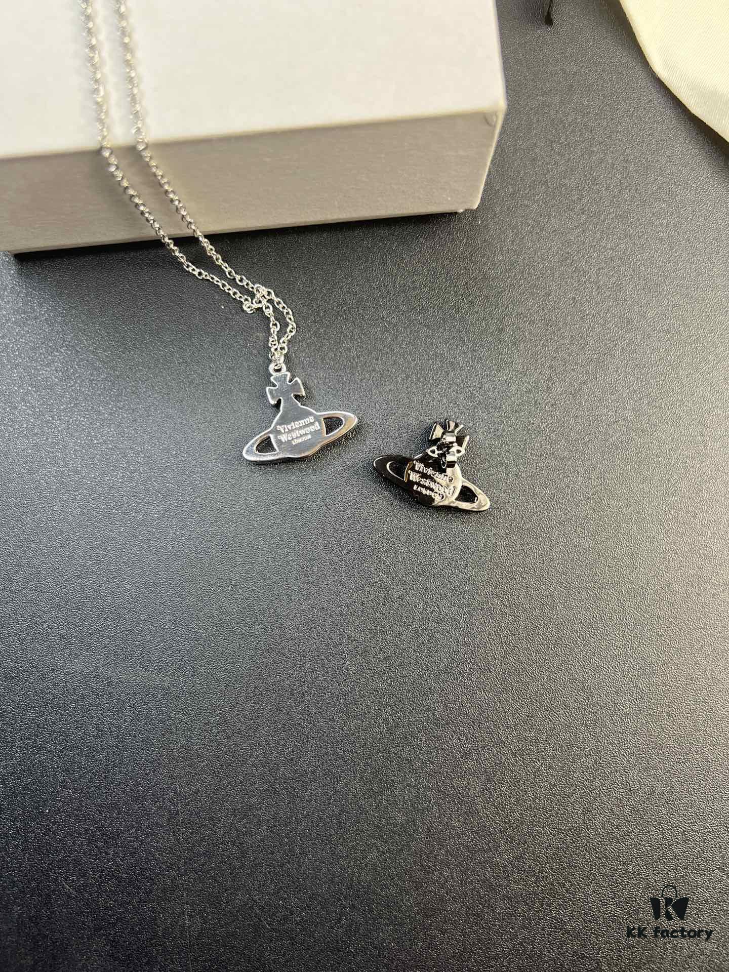 West Queen Zircon Necklace and Stud Earrings, Four Colors Available in Stock