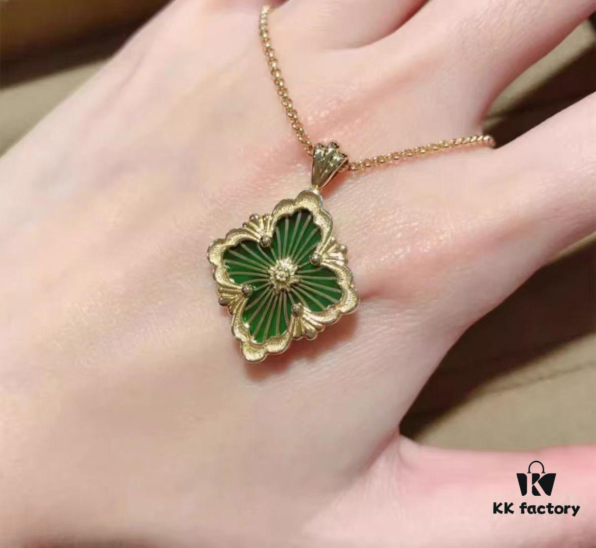 Buccellati Opera Tulle Four-Leaf Clover Dual-Sided Pendant Necklace with Blue Agate