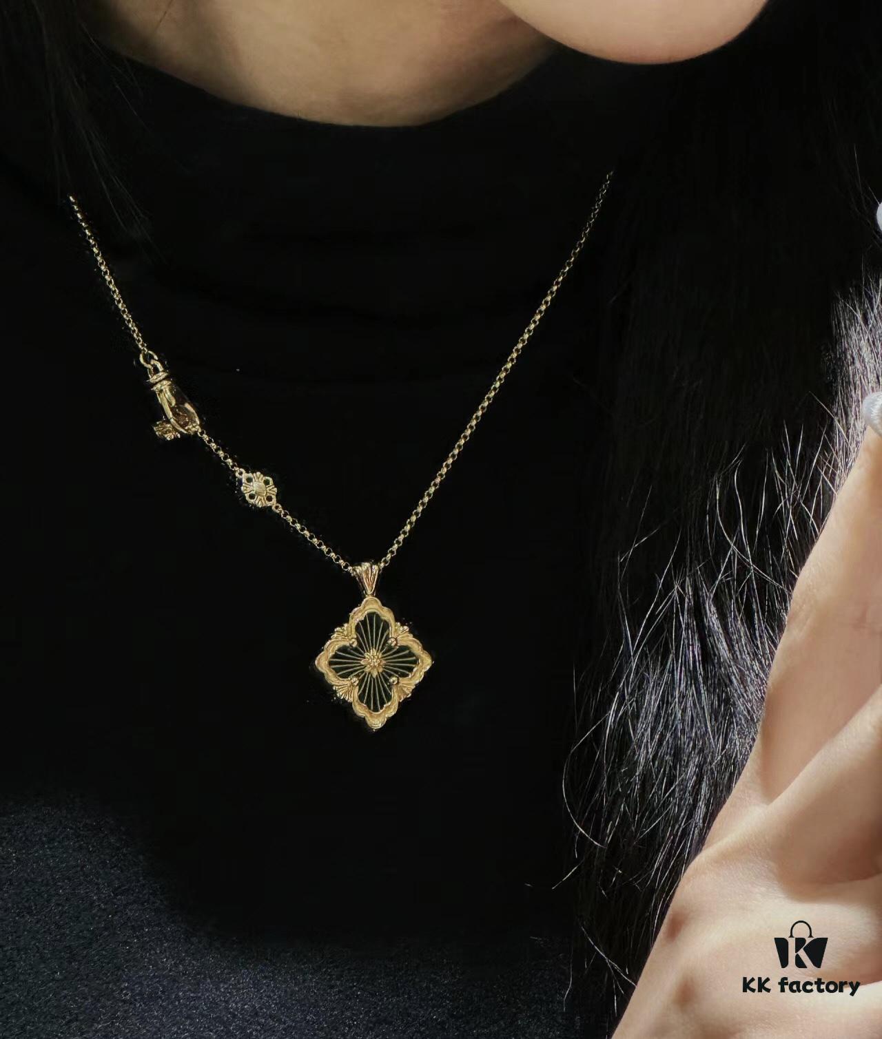 Buccellati Italian Luxury Jewelry Vintage Royal Style Diamond-Cut Clover Shell Agate Chalcedony Double-Sided Necklace V Gold Material 18K Thick Gold Plating Original Chain End Original Clasp High Quality