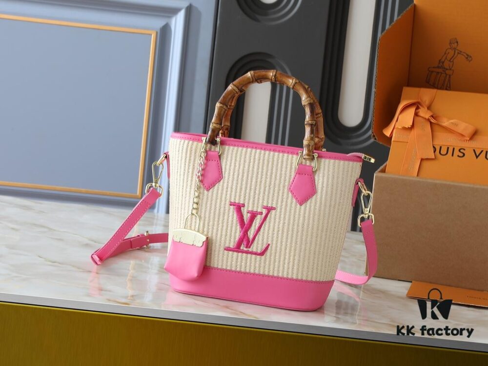 Upgraded Original M66588 Wallet On Chain Handbag from Louis Vuitton LV Bloom Collection