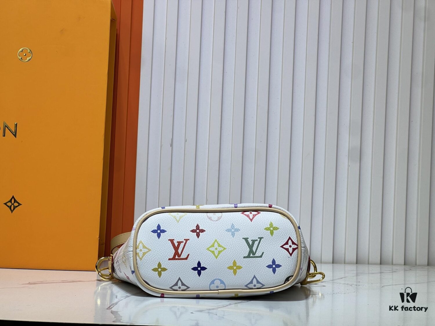 M46705 NEVERFULL BB Bag in White with Tricolor Design, Collaborated with Takashi Murakami