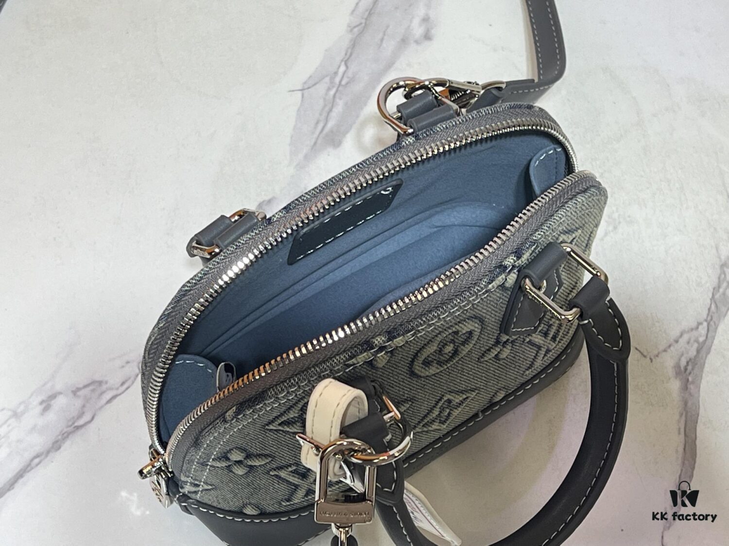 Upgraded Original Embossed Denim [Alma Nano Shell Handbag] M82717 Mini Shell Bag Series New Launch Nano Alma Bag