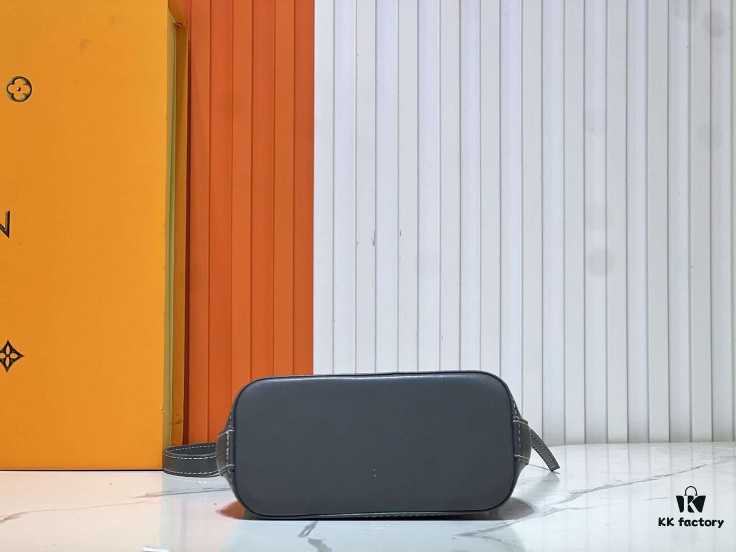 Upgraded Original Embossed Denim [Alma Nano Shell Handbag] M82717 Mini Shell Bag Series New Launch Nano Alma Bag