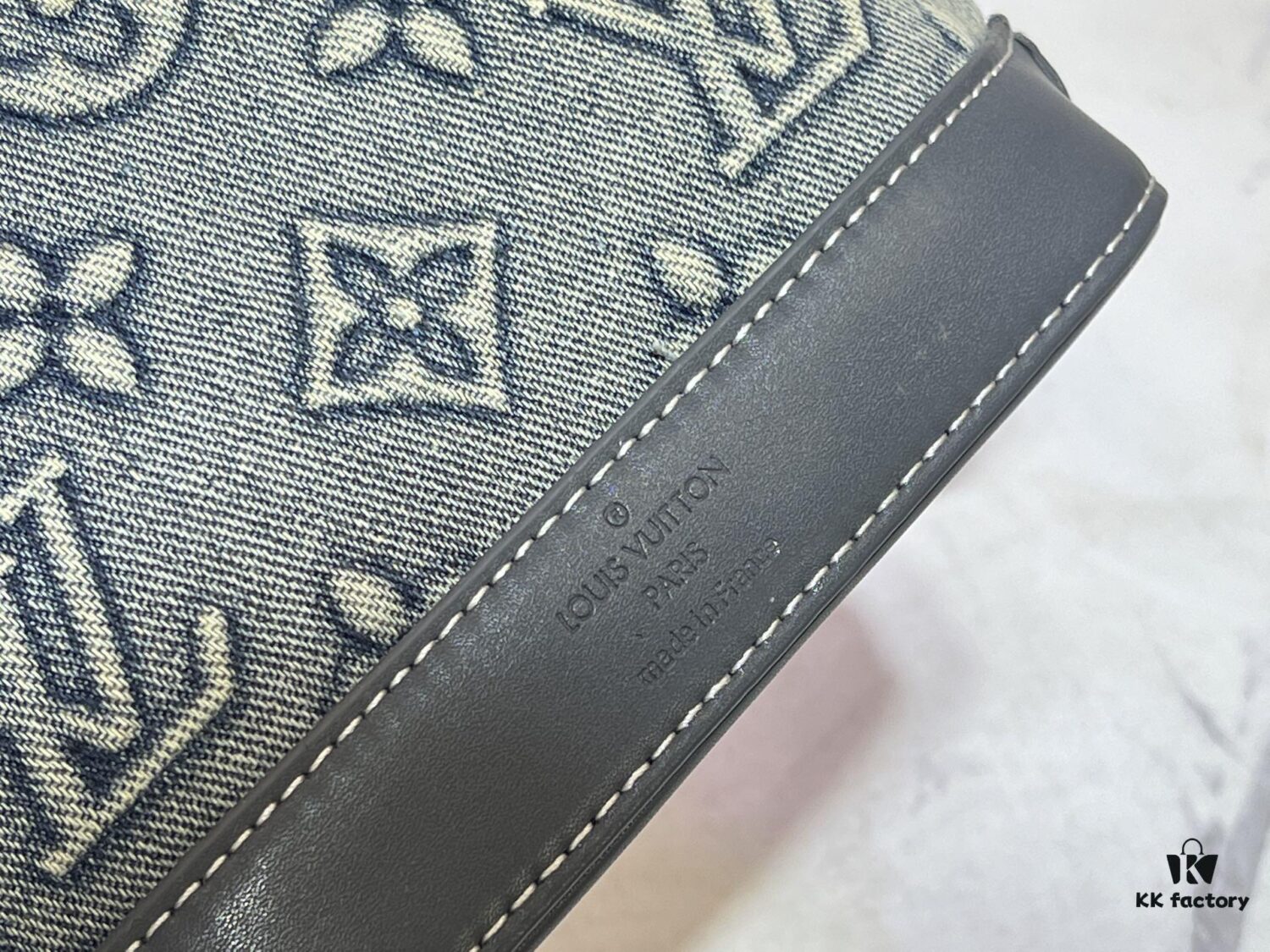 Upgraded Original Embossed Denim [Alma Nano Shell Handbag] M82717 Mini Shell Bag Series New Launch Nano Alma Bag