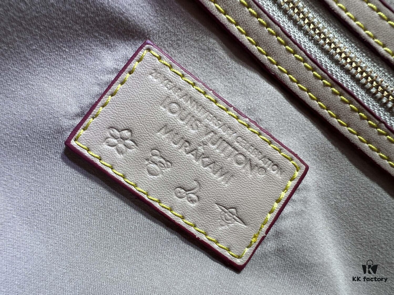 M13742 White Color Black Color Travel Bag Keepall Bandoulière 45