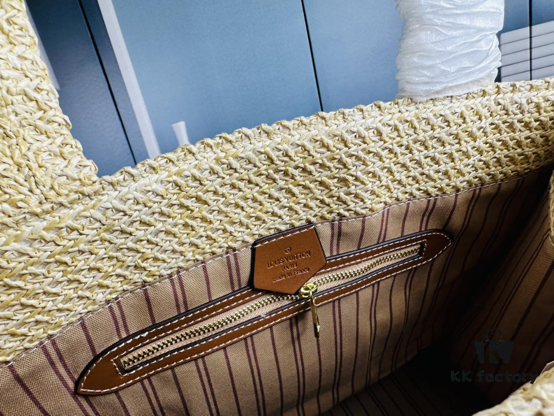 New Arrival 190 Batch 🌞Hello Summer! LV OnTheGo Tote Bag & Slides