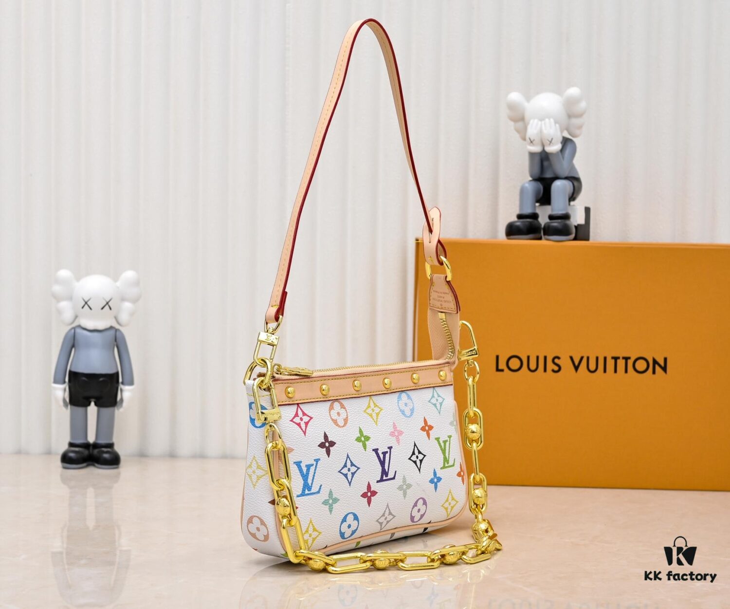 M13404 Black Color White Color Coated Canvas Pochette Accessoires Bag