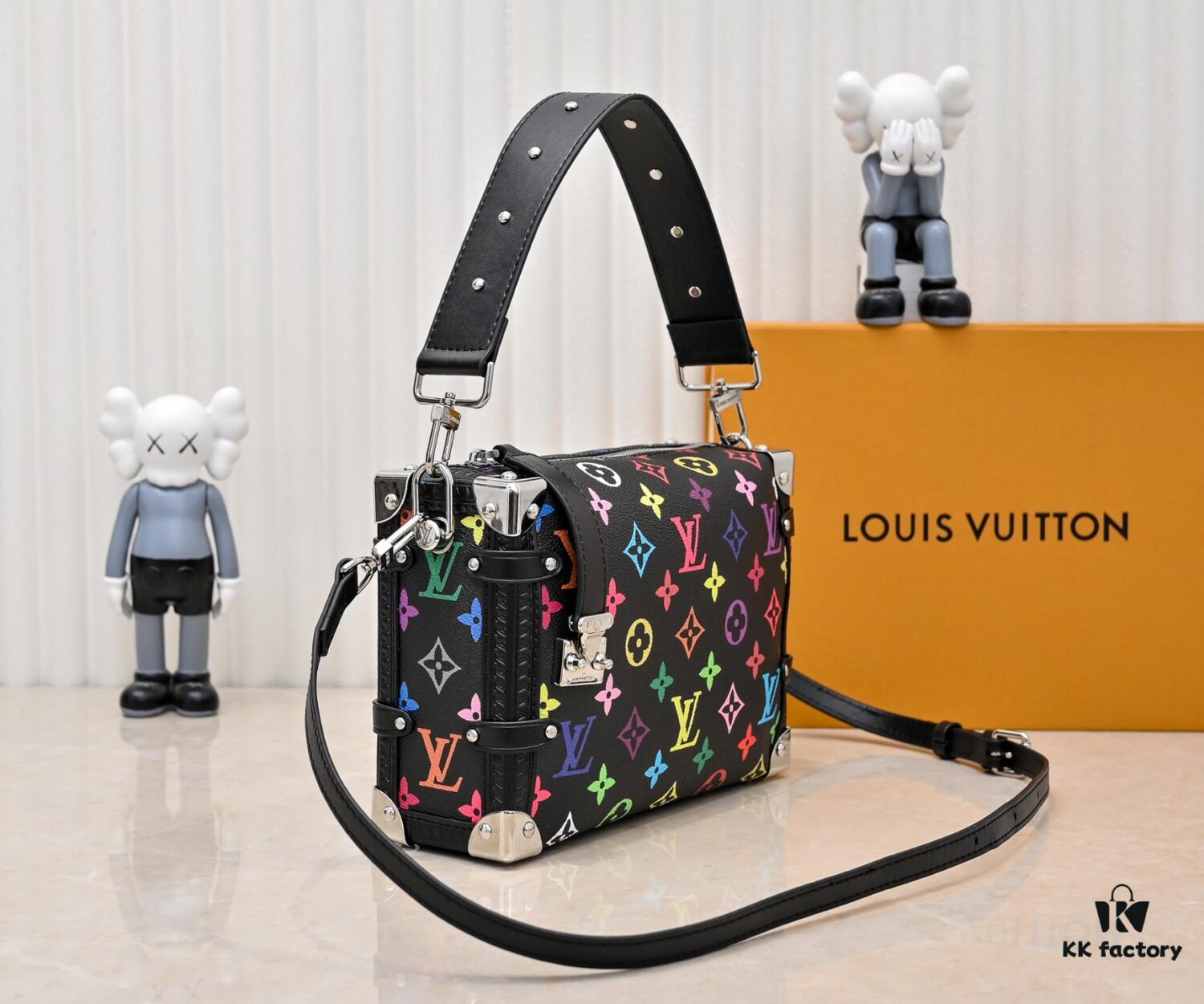 M14046 M46358 Black Tricolor White Tricolor Side Trunk Medium Handbag