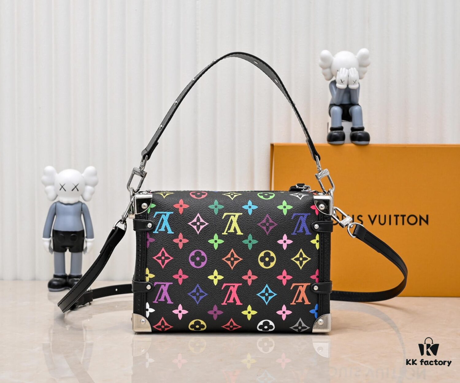 M14046 M46358 Black Tricolor White Tricolor Side Trunk Medium Handbag