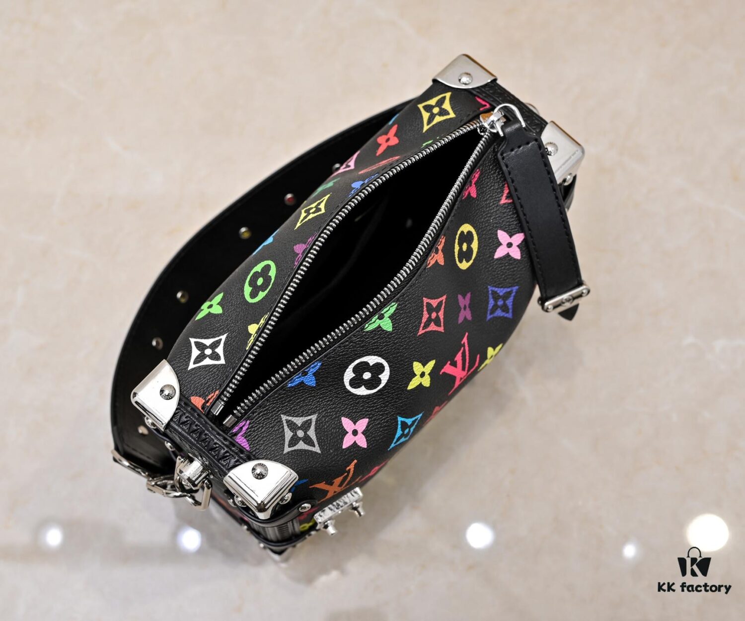 M14046 M46358 Black Tricolor White Tricolor Side Trunk Medium Handbag