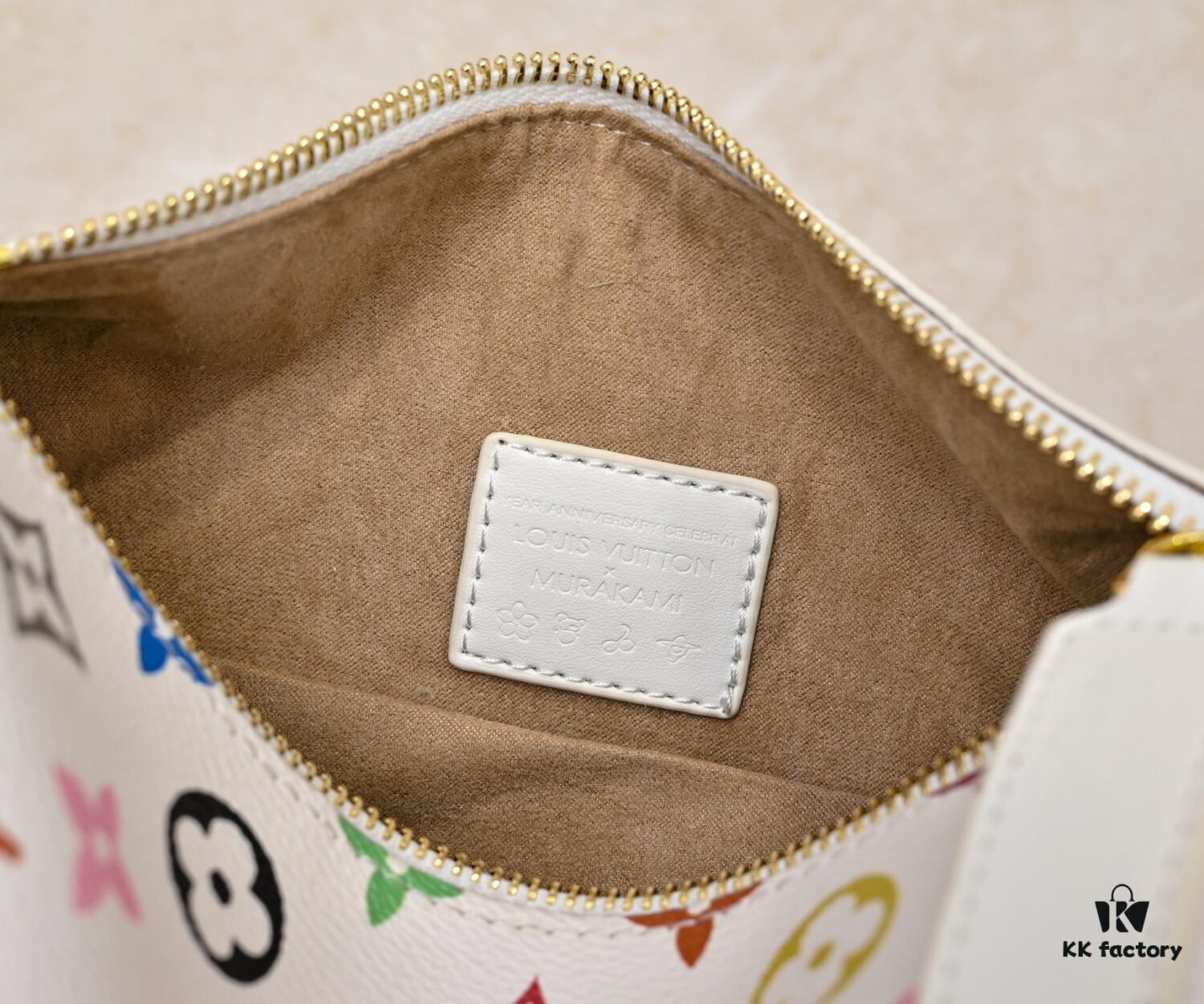 M14046 M46358 Black Tricolor White Tricolor Side Trunk Medium Handbag