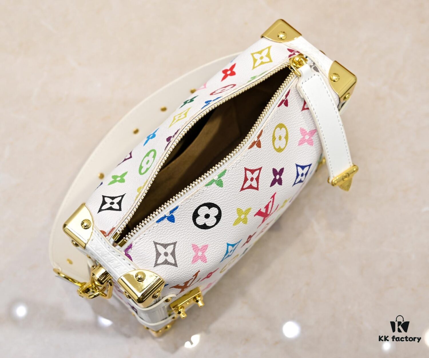 M14046 M46358 Black Tricolor White Tricolor Side Trunk Medium Handbag