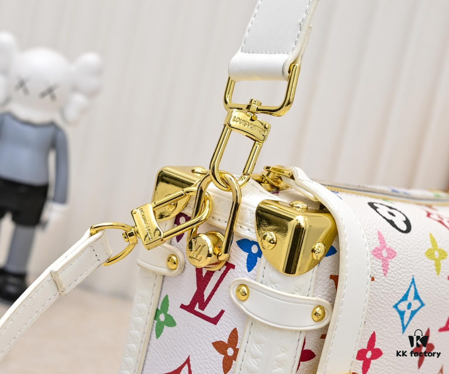 M14046 M46358 Black Tricolor White Tricolor Side Trunk Medium Handbag