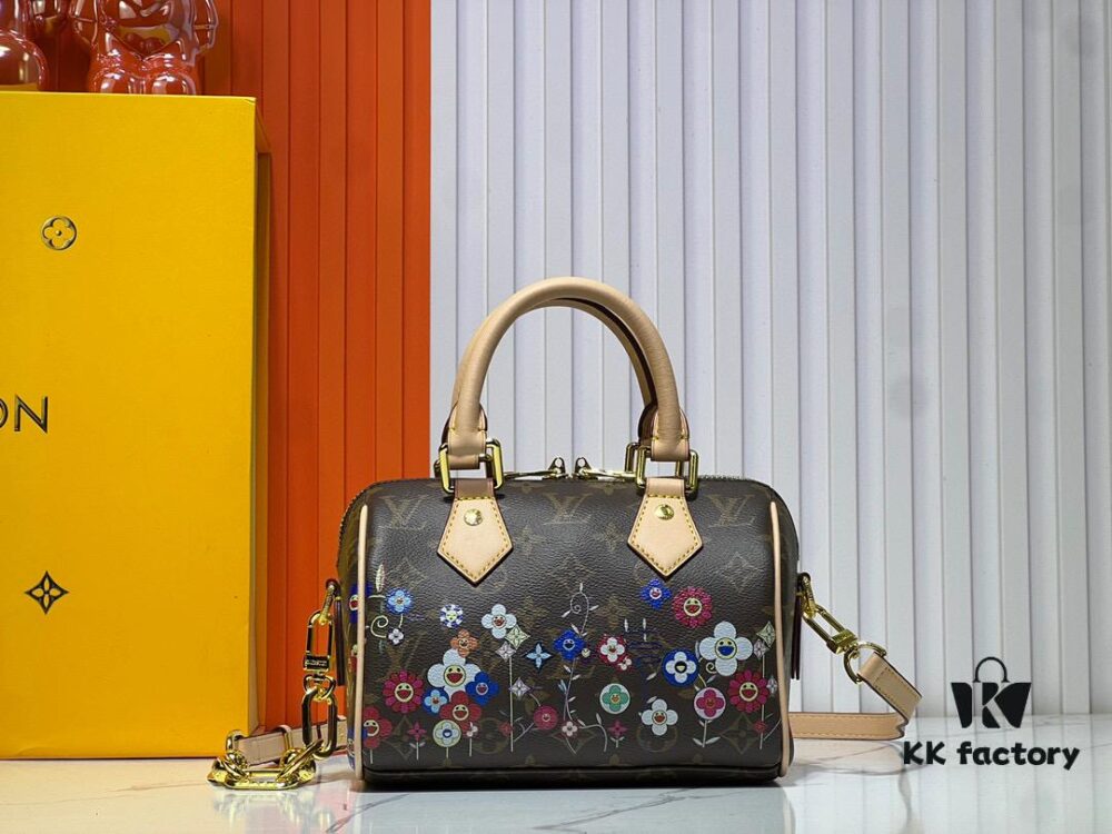 Speedy Bandoulière 20 Handbag in Monogram Canvas with Cowhide Trim