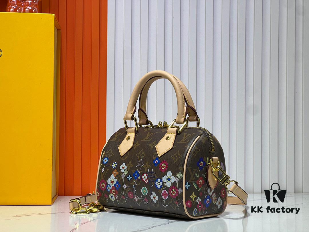 69303917f09edb6de4c4cf2c Speedy Bandoulière 20 Handbag in Monogram Canvas with Cowhide Trim