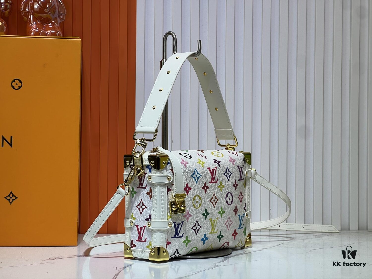 M14046 M46358 Black Tricolor White Tricolor Medium Side Trunk Handbag