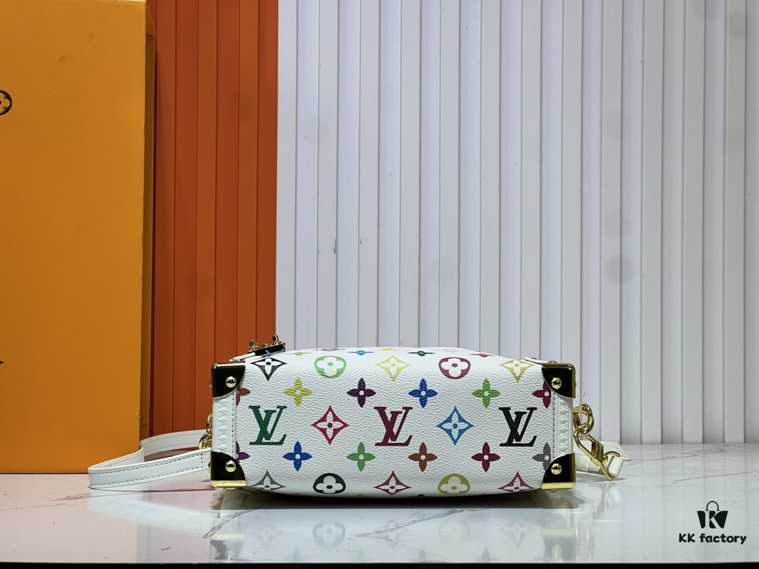 M14046 M46358 Black Tricolor White Tricolor Medium Side Trunk Handbag