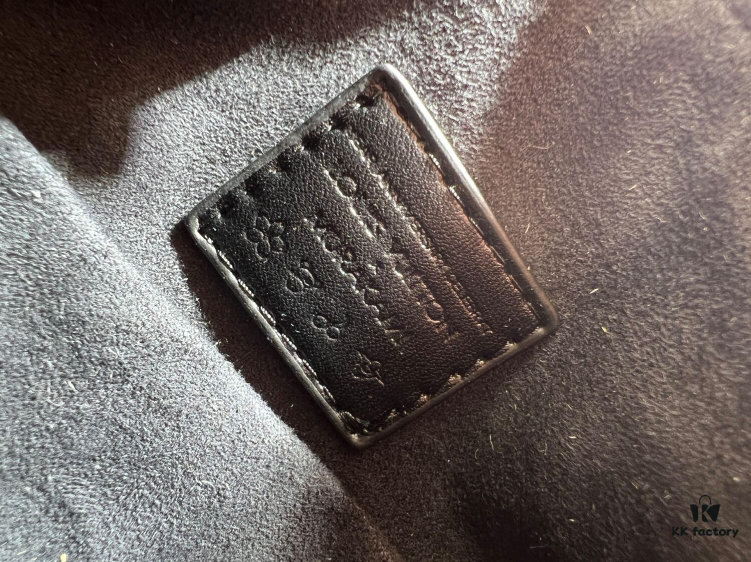 M14046 M46358 Black Tricolor White Tricolor Medium Side Trunk Bag