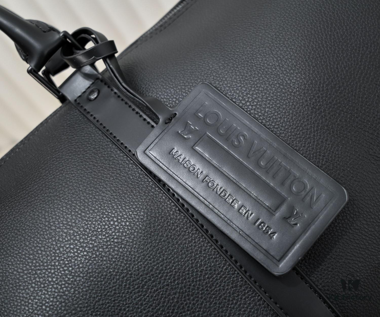 KEEPALL BANDOULIÈRE 50 Travel Bag in Black Grained Leather with Aerogram Design