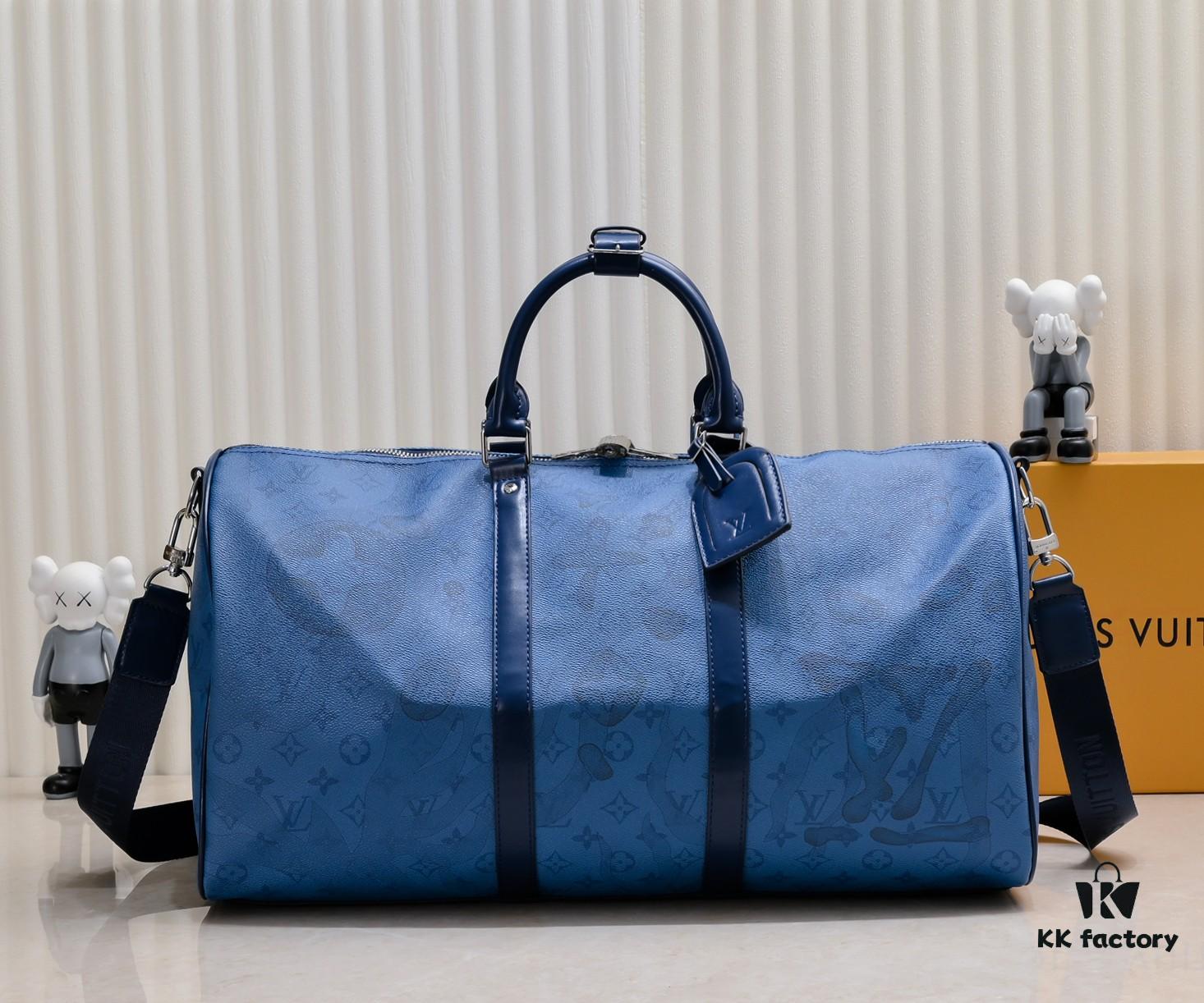 Exclusive Real Photo - Upgraded Version ‼️ Official Website Quality Match M22570 M41416 Keepall is a classic in Louis Vuitton's travel bag collection. This large Keepall features a Monogram canvas body, paired with a detachable leather shoulder strap and a detachable leather document holder.