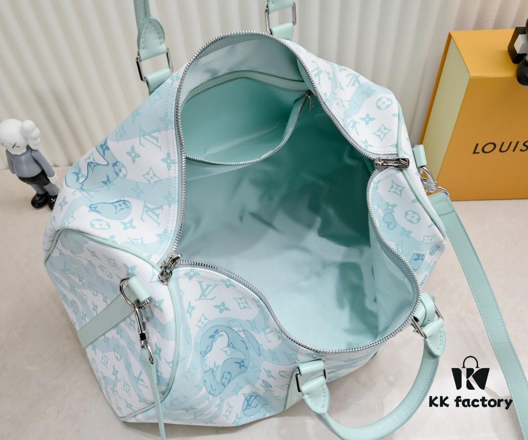 Exclusive Real Photo - Upgraded Version ‼️ Official Website Quality Match M22570 M41416 Keepall is a classic in Louis Vuitton's travel bag collection. This large Keepall features a Monogram canvas body, with a detachable leather shoulder strap and a removable leather document case.