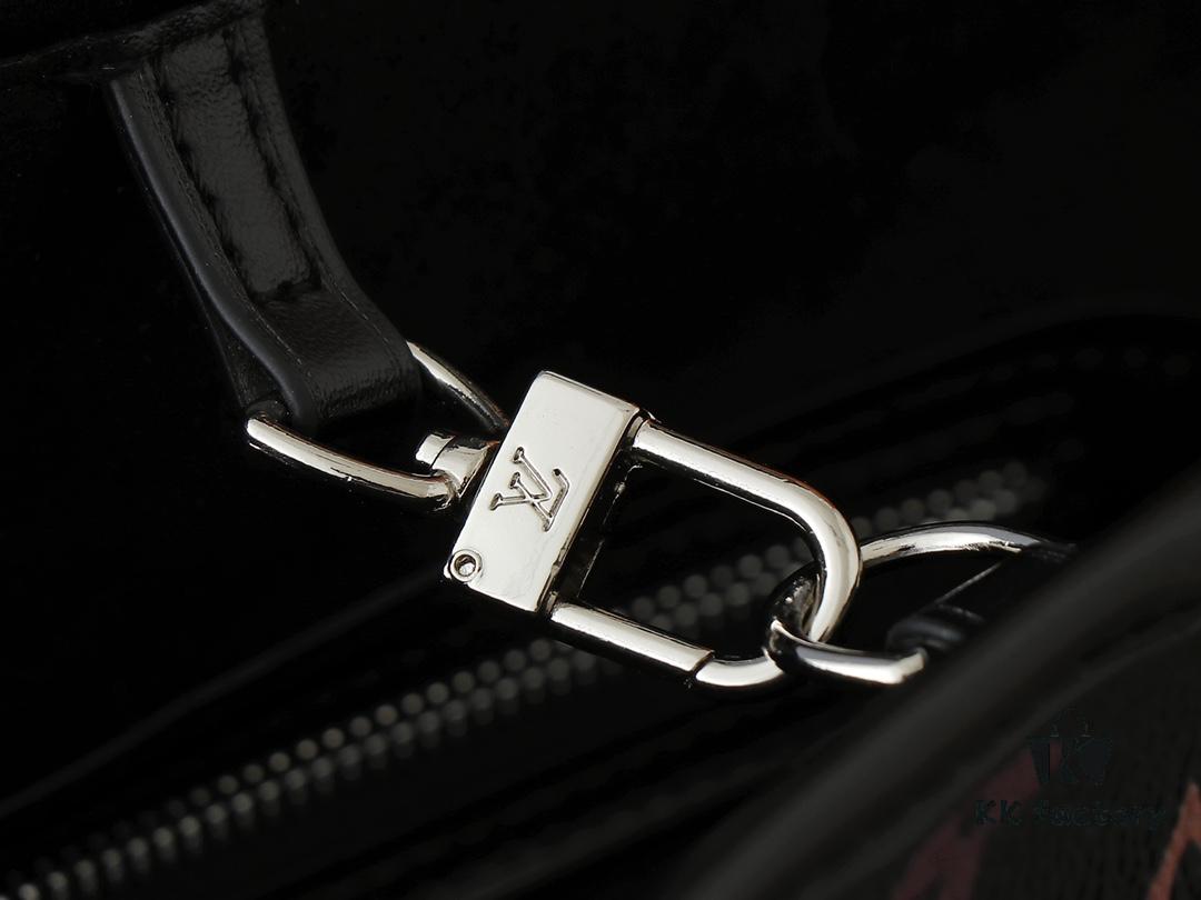 Upgraded Original M13675 M13271 M40995 This Medium Neverfull Bag from the Louis Vuitton x Takashi Murakami Re-Edition Collection