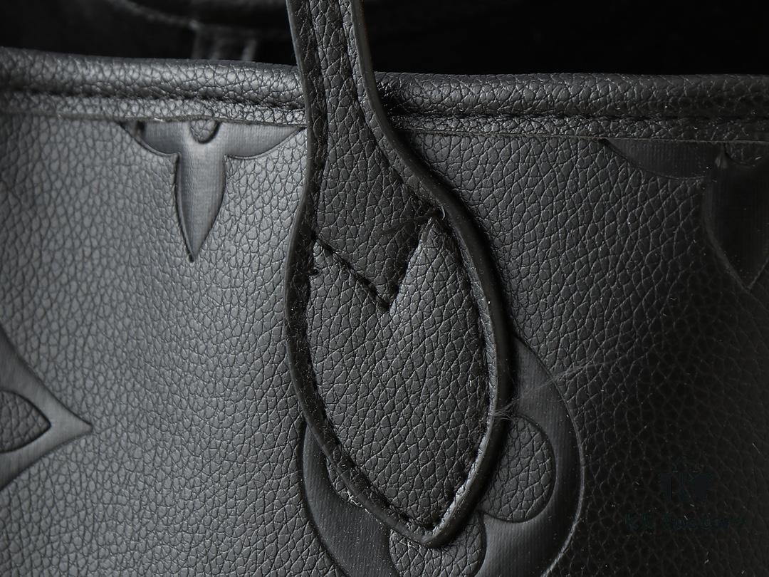 Upgraded Original M13675 M13271 M40995 This Medium Neverfull Bag from the Louis Vuitton x Takashi Murakami Re-Edition Collection