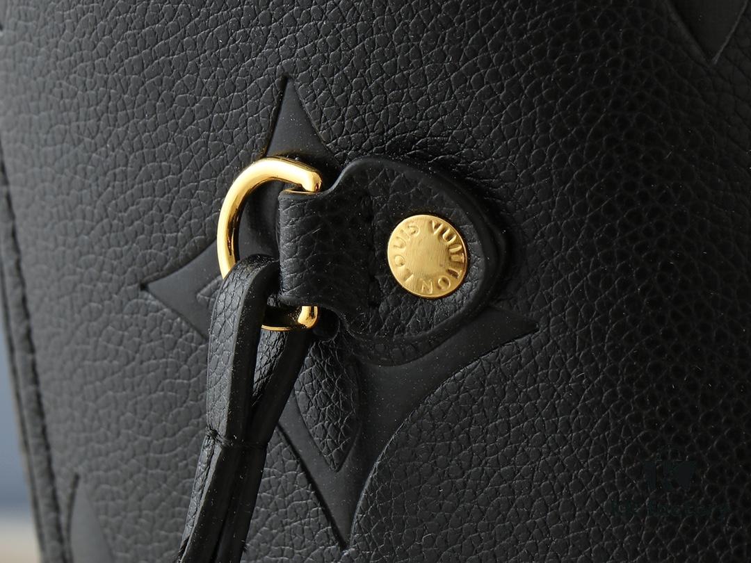 Upgraded Original M13675 M13271 M40995 This Medium Neverfull Bag from the Louis Vuitton x Takashi Murakami Re-Edition Collection