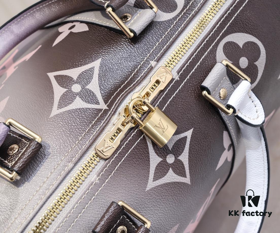 Louis Vuitton Classic Keepall 45 Travel Bag in Soft Pink Tones, Model No. 59943 41418