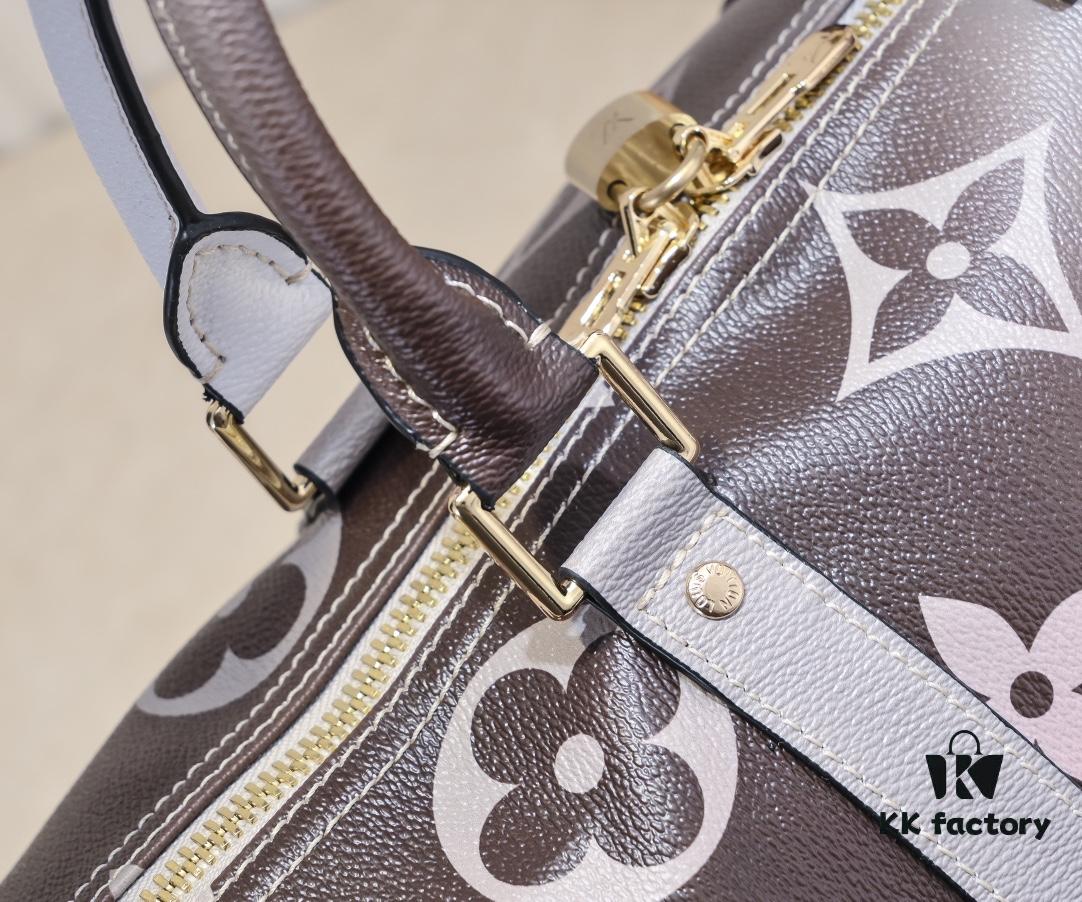 Louis Vuitton Classic Keepall 45 Travel Bag in Soft Pink Tones, Model No. 59943 41418