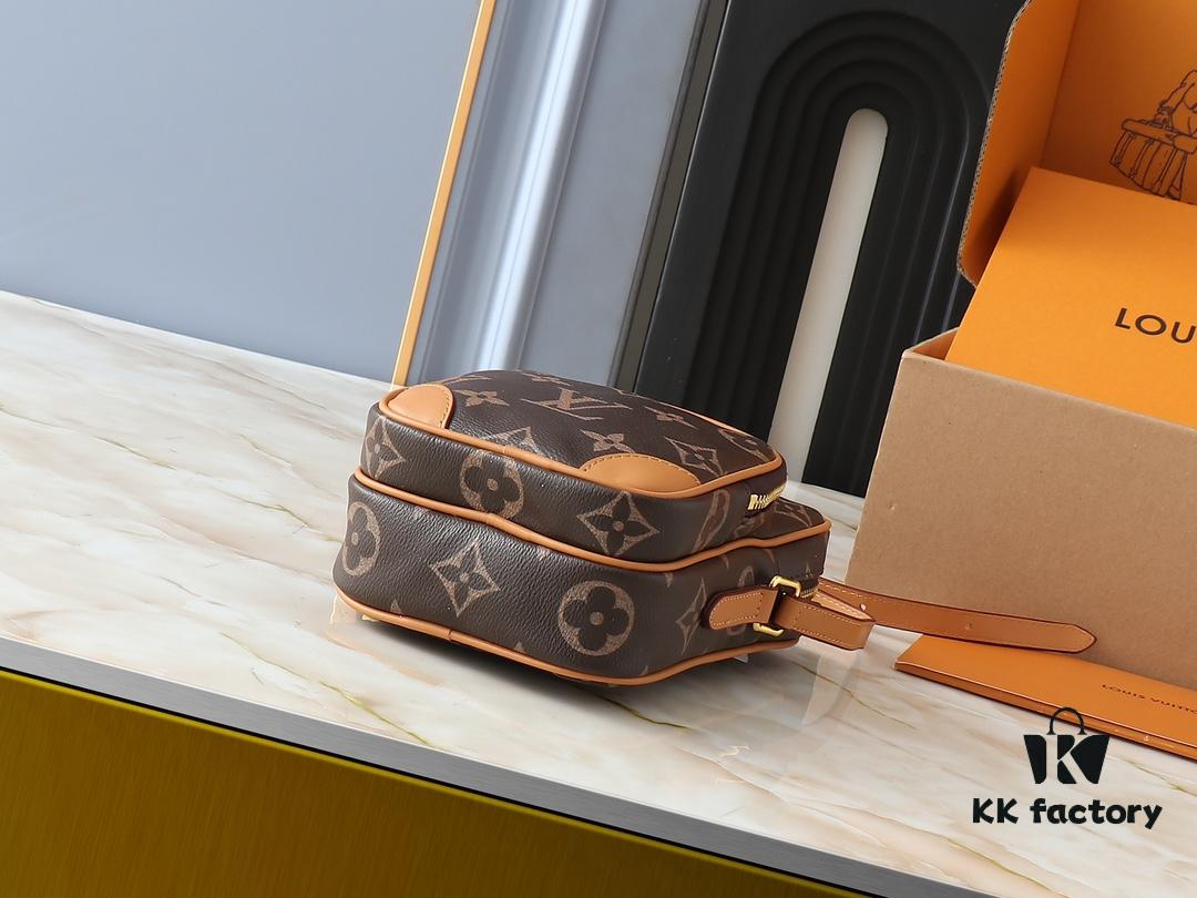 Upgraded Original M14024: Pharrell Williams Reimagines the 1980s Amazone Crossbody Bag