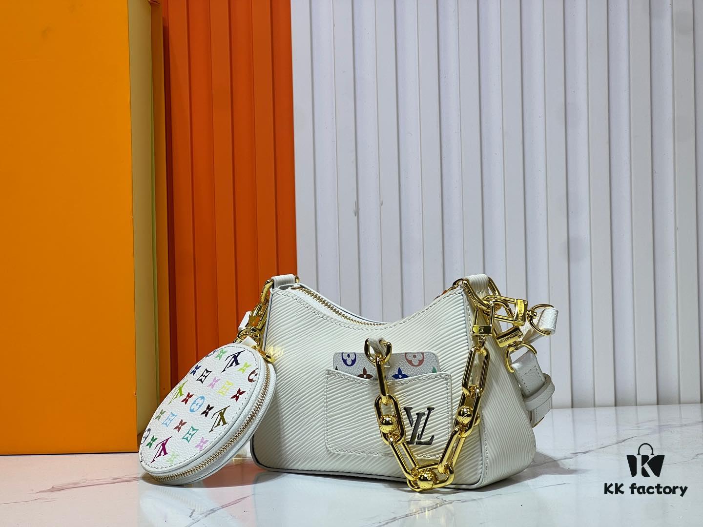 M13099 Marellini Handbag crafted from textured Epi leather with a compact silhouette, offering ample space for daily essentials like a smartphone. Features a round coin purse and mirror made from the vibrant Monogram canvas of the Louis Vuitton × Takashi Murakami collaboration, attached to the bag via a bold metal chain. Dimensions: 19x13.5x6.5cm