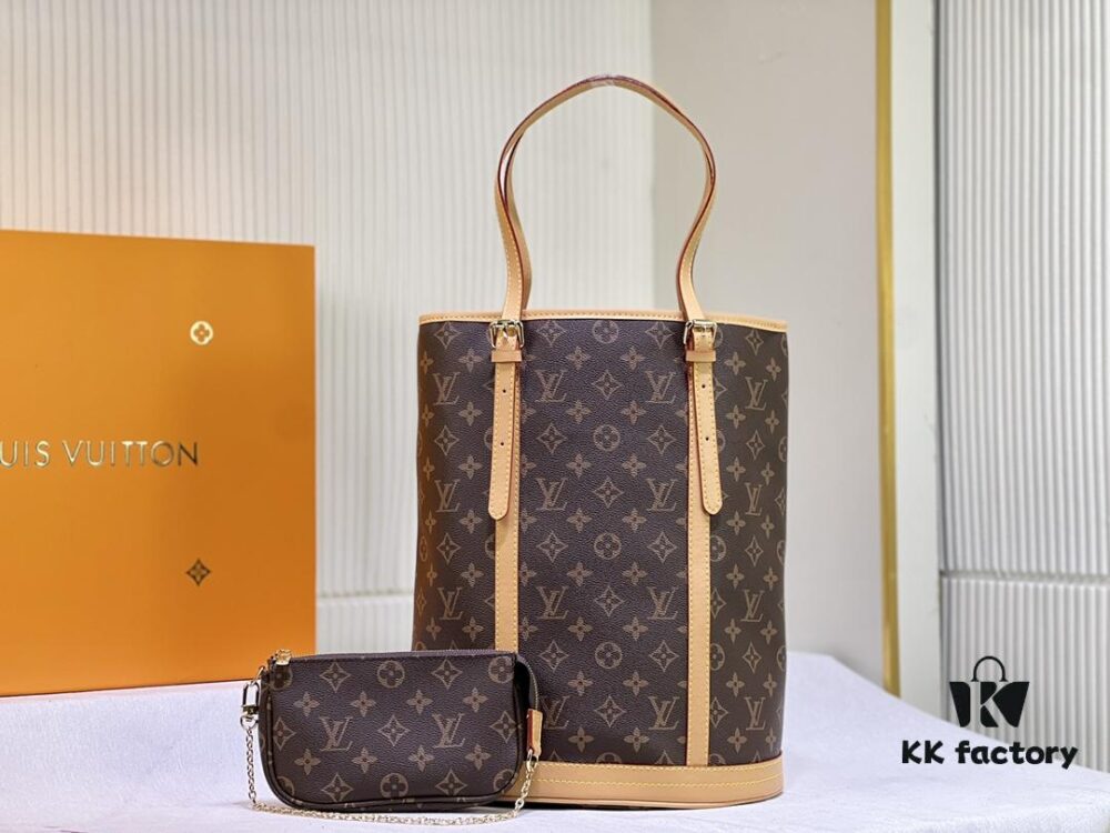 Vintage Crocodile Pattern Wax Leather 🔥 M42236 Large Size Authentic Item High-End Quality Highly Acclaimed Mother-and-Child Bag Extremely Practical Louis Vuitton Matched Interior Original Order Version Louis Vuitton LV New Women's Shoulder Bag Round Barrel Bag