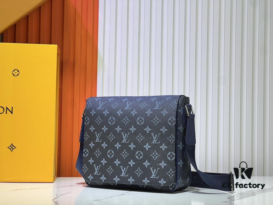 Upgraded M11593 M46255 Gradient Green Blue Exclusive Men's Free Shipping Crossbody Bag District Mini Messenger Bag