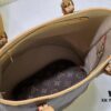 Vintage Crocodile Pattern Wax Leather 🔥 M42236 Large Size Authentic Item High-End Quality Highly Acclaimed Mother-and-Child Bag Extremely Practical Louis Vuitton Matched Interior Original Order Version Louis Vuitton LV New Women's Shoulder Bag Round Barrel Bag