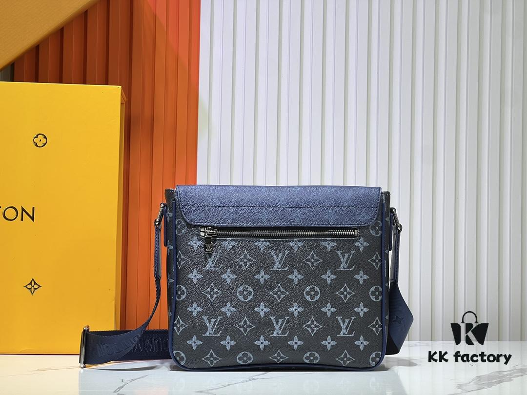 Upgraded M11593 M46255 Gradient Green Blue Exclusive Men's Free Shipping Crossbody Bag District Mini Messenger Bag