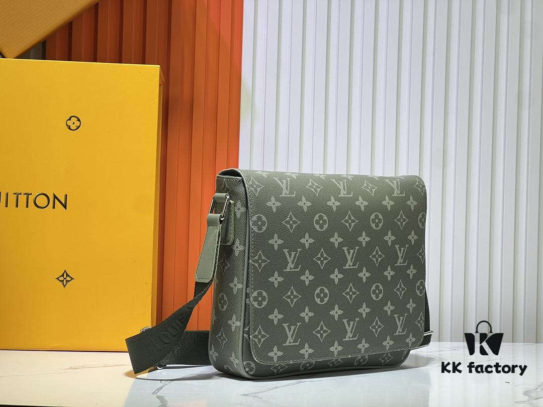 Upgraded M11593 M46255 Gradient Green Blue Exclusive Men's Free Shipping Messenger Bag District Small Messenger Bag