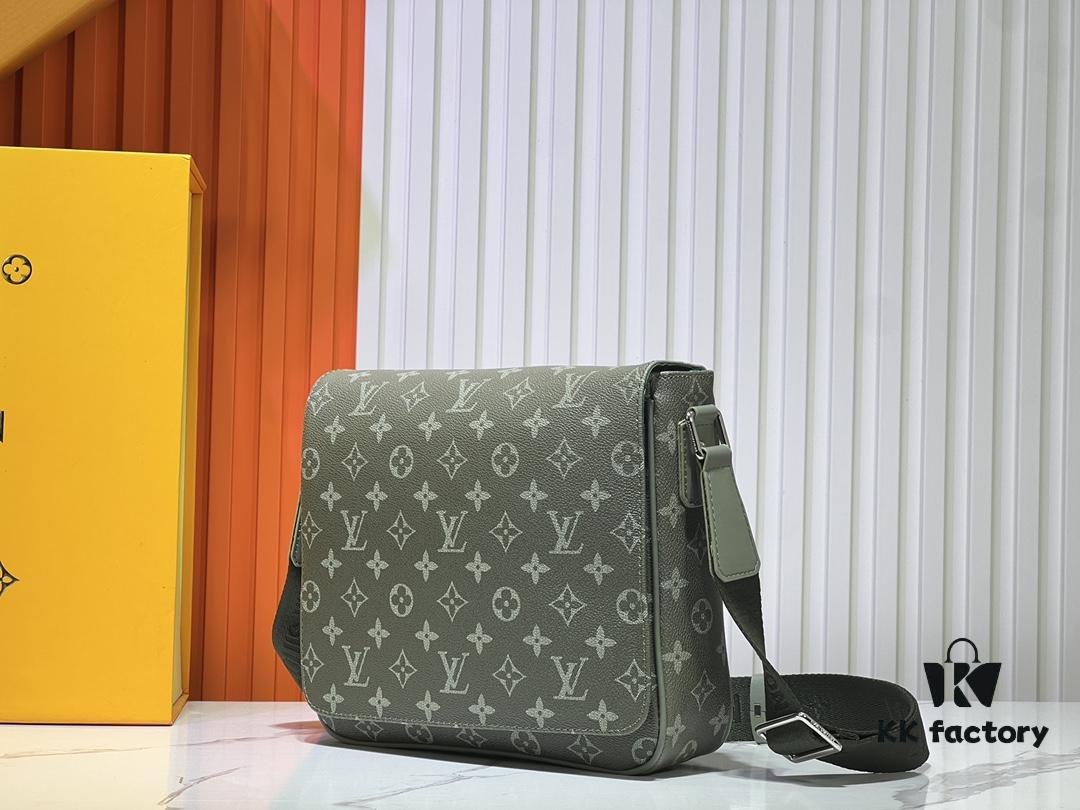 Upgraded M11593 M46255 Gradient Green Blue Exclusive Men's Free Shipping Messenger Bag District Small Messenger Bag