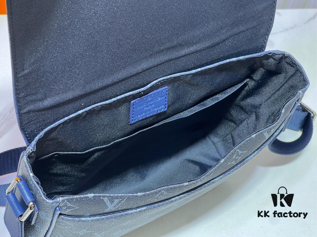 Upgraded M11593 M46255 Gradient Green Blue Exclusive Men's Free Shipping Crossbody Bag District Mini Messenger Bag