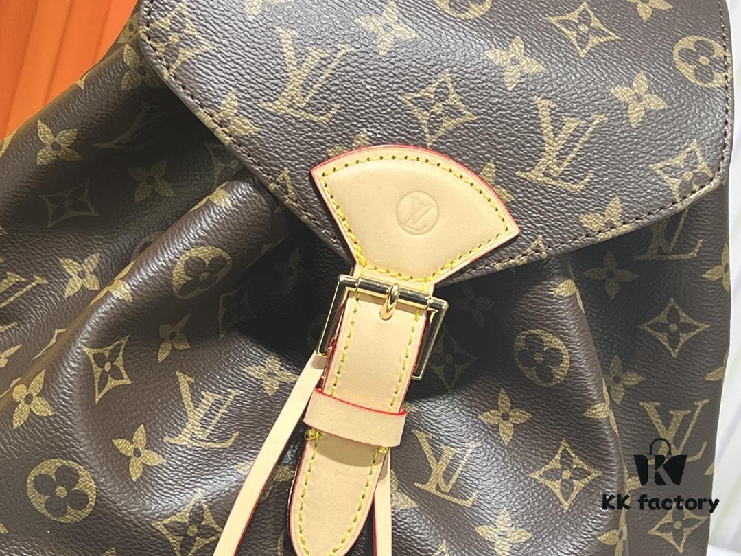 M11197 Upgraded Color-Changing Leather Nicolas Ghesquière Montsouris Medium Backpack