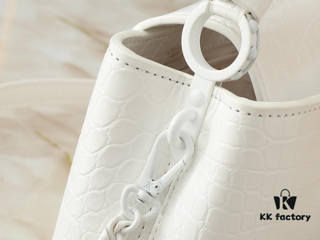 Upgraded Original M23957 M23958 Crocodile Texture Capucines Mini Bag