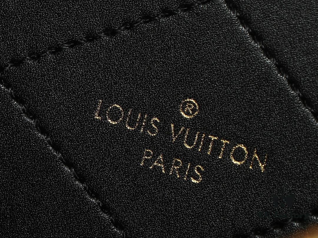 Top Original Dynamic Chip M20468 M45675 M45673 M10079 M11131 M47164 Women's Bag Nicolas Ghesquière Creative Director Petite Valise Mini Handbag from the 2022 Spring-Summer Collection