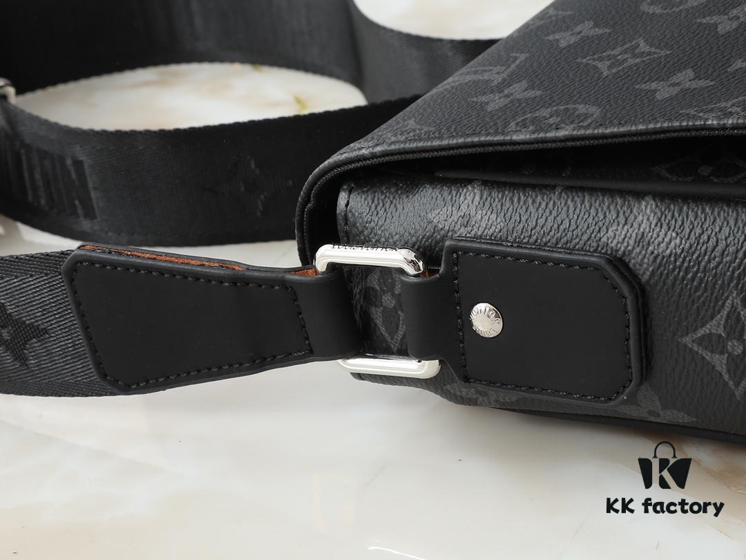 Upgraded Original N00085 M30969 M42711 M42710 M46255 Men's District Small Messenger Bag