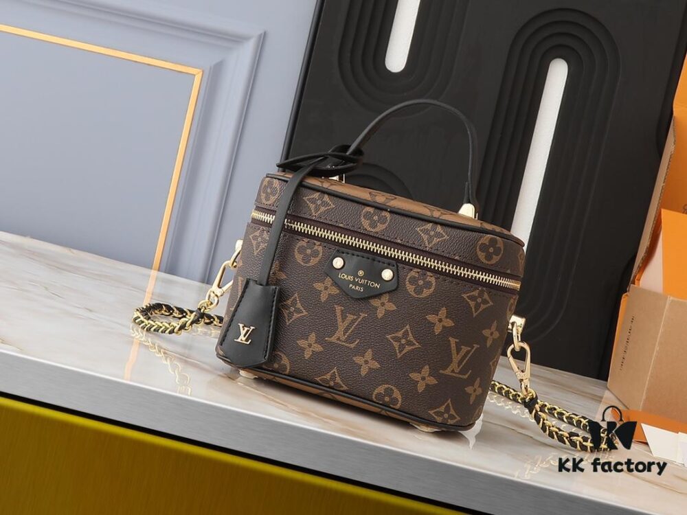 Upgraded Original M47128 M45165 Nicolas Ghesquière Reimagines LV Travel Heritage with Monogram and Monogram Reverse Canvas Nice Cosmetic Case