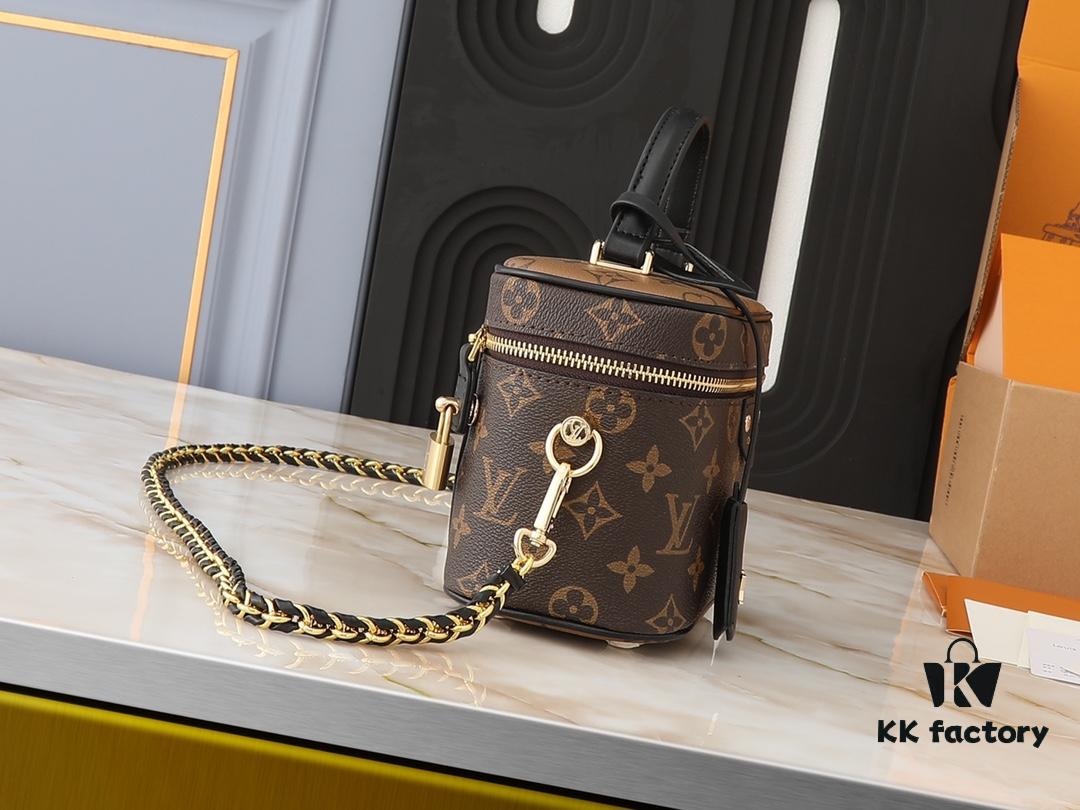 Upgraded Original M47128 M45165 Nicolas Ghesquière Reinterprets the Nice Makeup Pouch for Louis Vuitton's Travel Heritage in Monogram and Monogram Reverse Canvas