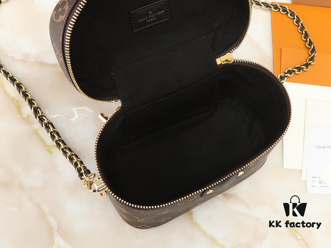 Upgraded Original M47128 M45165 Nicolas Ghesquière Reinterprets the Nice Makeup Pouch for Louis Vuitton's Travel Heritage in Monogram and Monogram Reverse Canvas