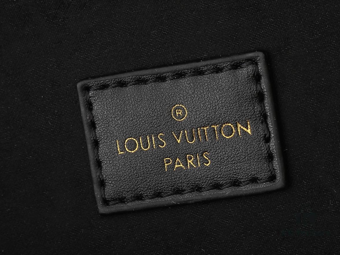 Upgraded Original M47128 M45165 Nicolas Ghesquière Reinterprets the Nice Makeup Pouch for Louis Vuitton's Travel Heritage in Monogram and Monogram Reverse Canvas