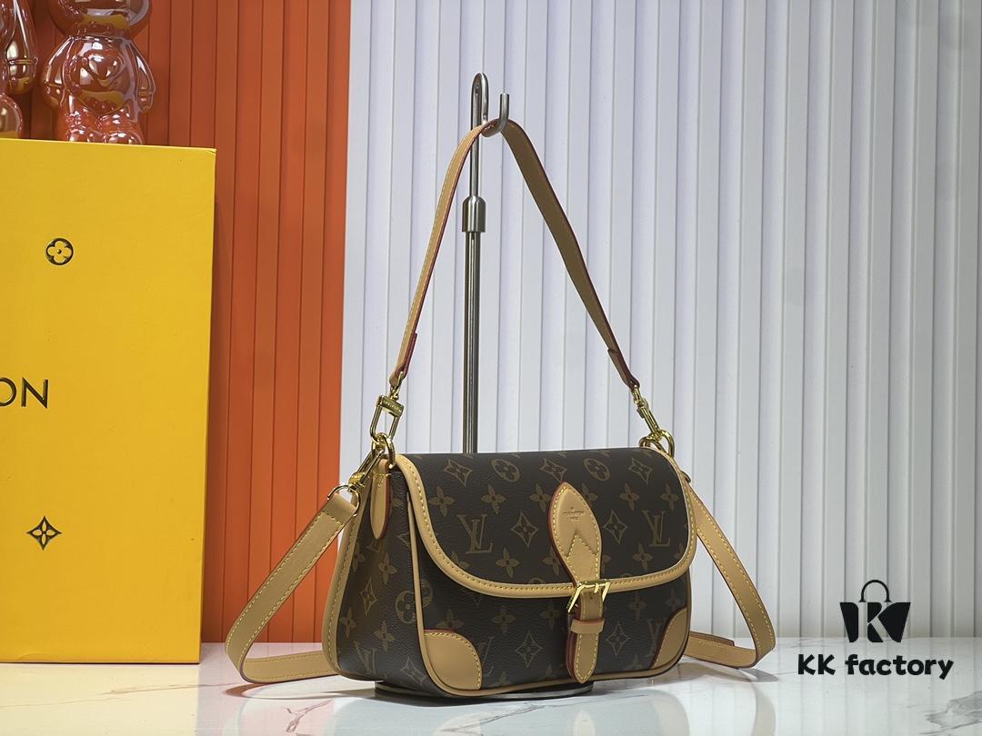 Diane Handbag M45985 Belt Reimagines 1990s Classic Design